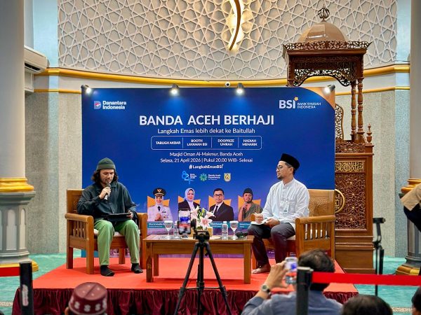 Masjid Oman Al-Makmur Jadi Pusat Gerakan “Banda Aceh Berhaji”, Ustadz Hanan Attaki Tekankan Haji sebagai Transformasi Diri